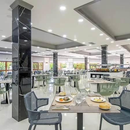 East By Pierre & Hotel Benidorm