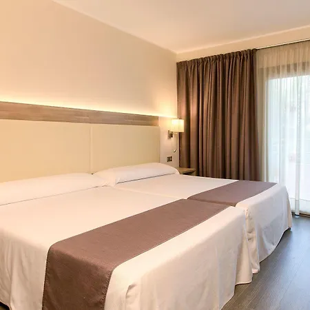 East By Pierre & Hotel Benidorm