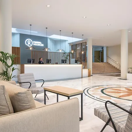 Hotel East By Pierre & 4*