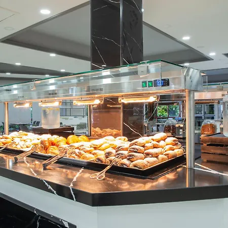East By Pierre & 4* Benidorm