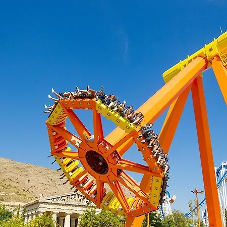 Hotel East By Pierre &