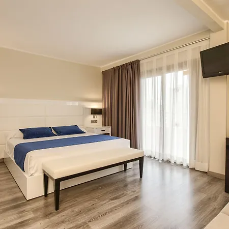 East By Pierre & Benidorm