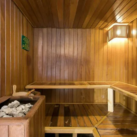 호텔 East By Pierre & 베니돔