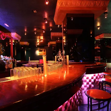 East By Pierre & 4* 베니돔