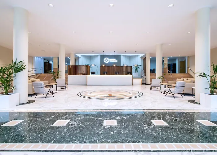 Hotel East By Pierre&vacances