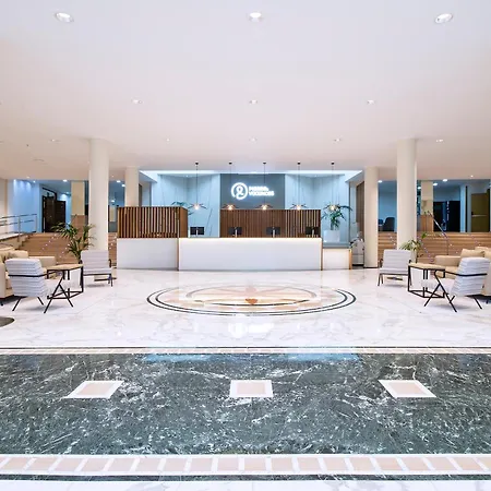 Hotel East By Pierre&vacances