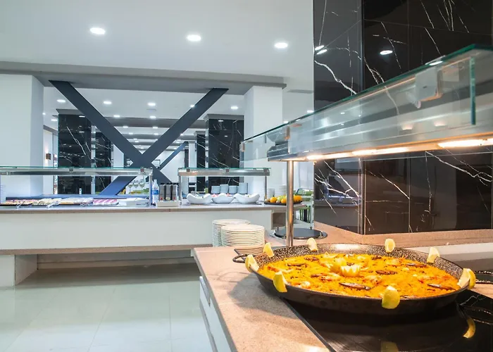 East By Pierre & Hotel Benidorm